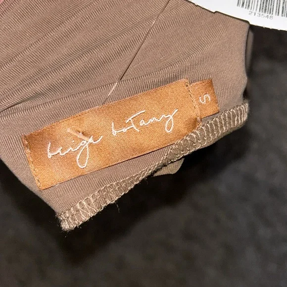 Ruby and Jenna Taupe Halter Dress Size Small NWT - Picture 6 of 6